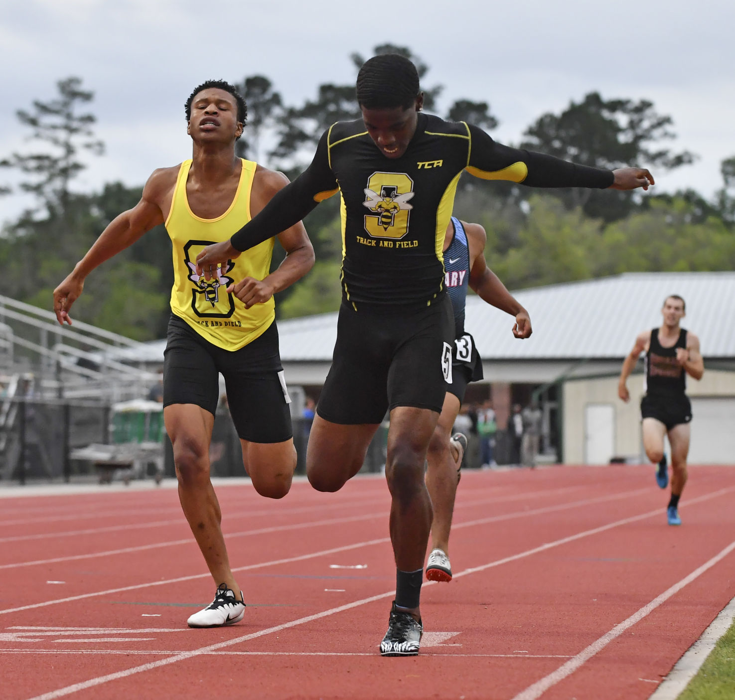 br.dist45atrack.041819 HS 930.JPG
